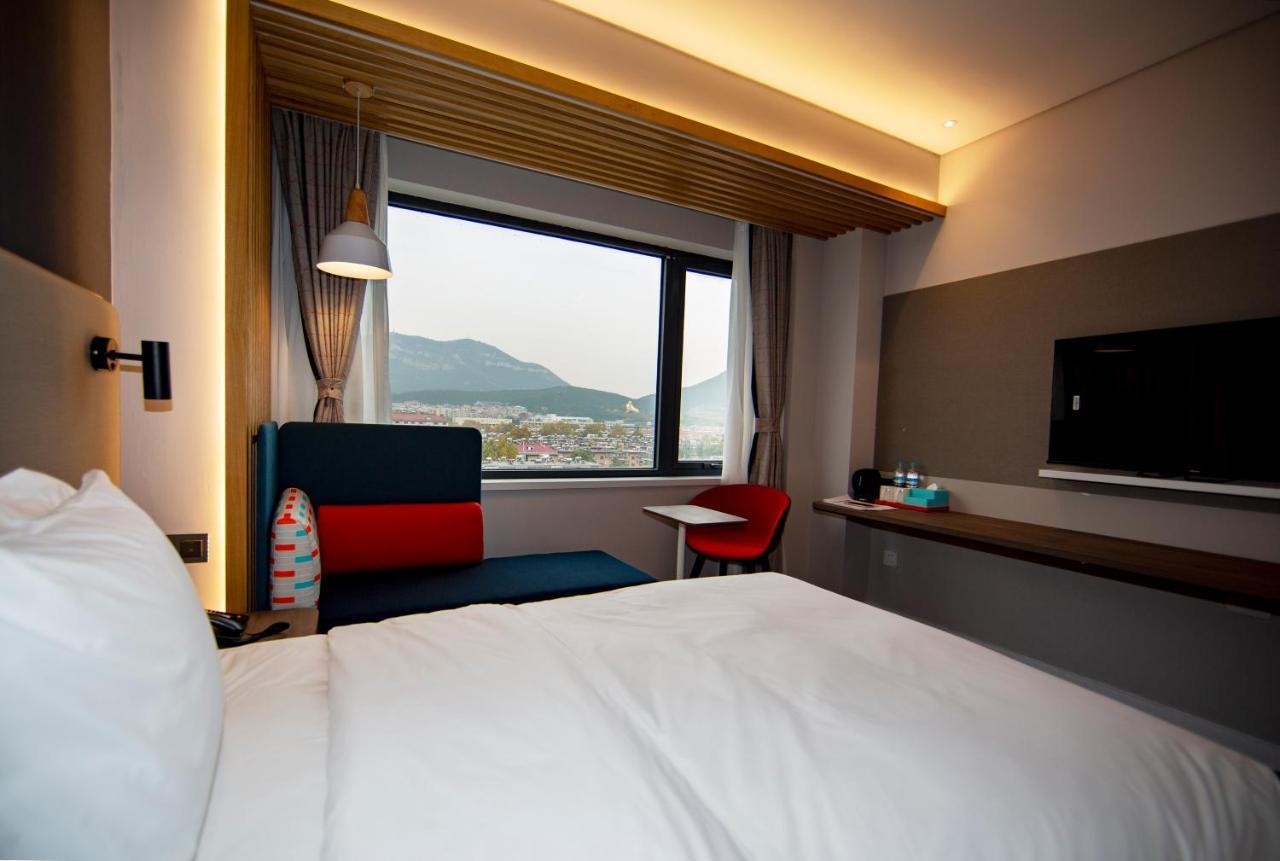 Holiday Inn Express Jinan Jingshi Road, An Ihg Hotel Eksteriør bilde