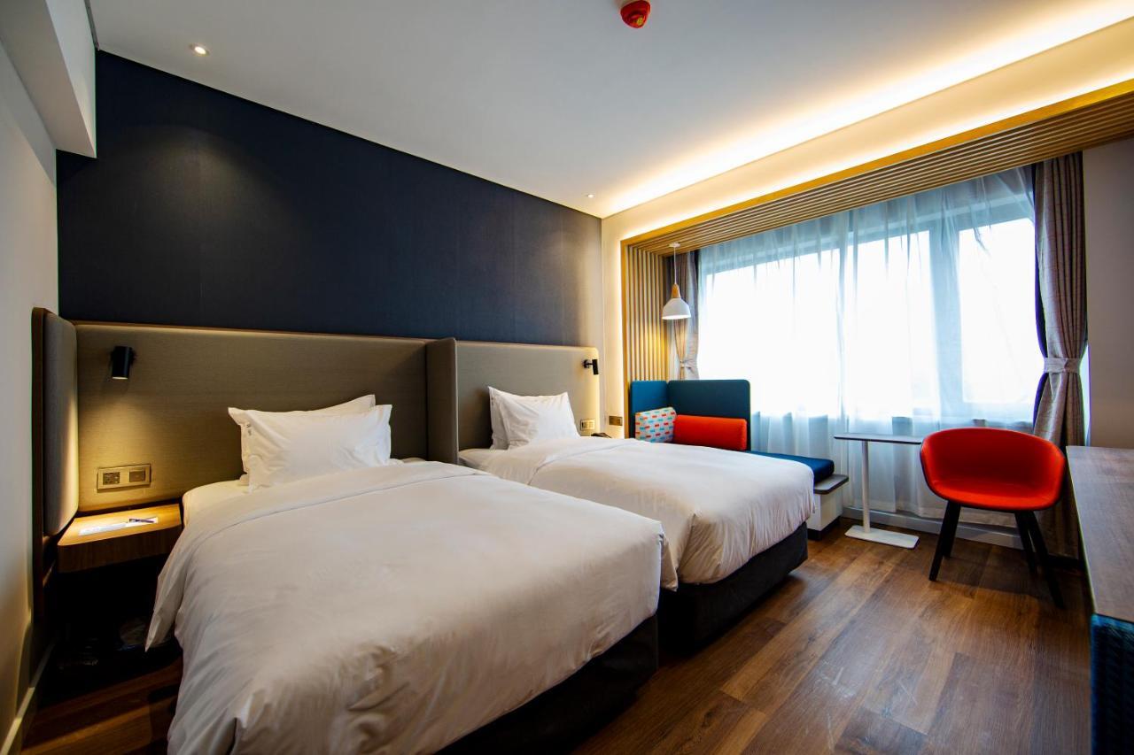 Holiday Inn Express Jinan Jingshi Road, An Ihg Hotel Eksteriør bilde