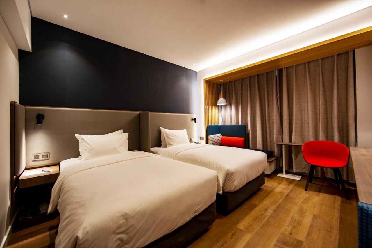 Holiday Inn Express Jinan Jingshi Road, An Ihg Hotel Eksteriør bilde