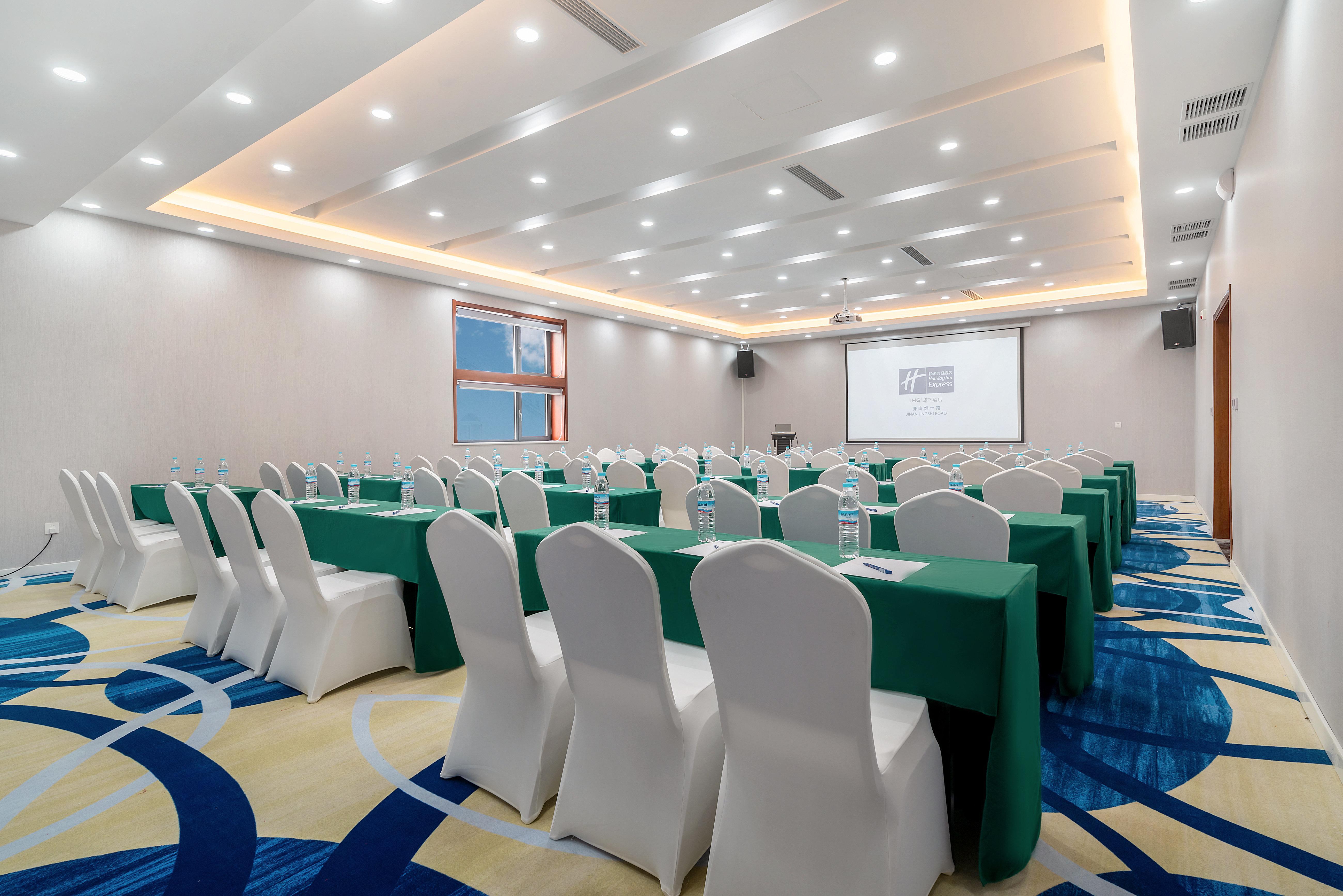 Holiday Inn Express Jinan Jingshi Road, An Ihg Hotel Eksteriør bilde