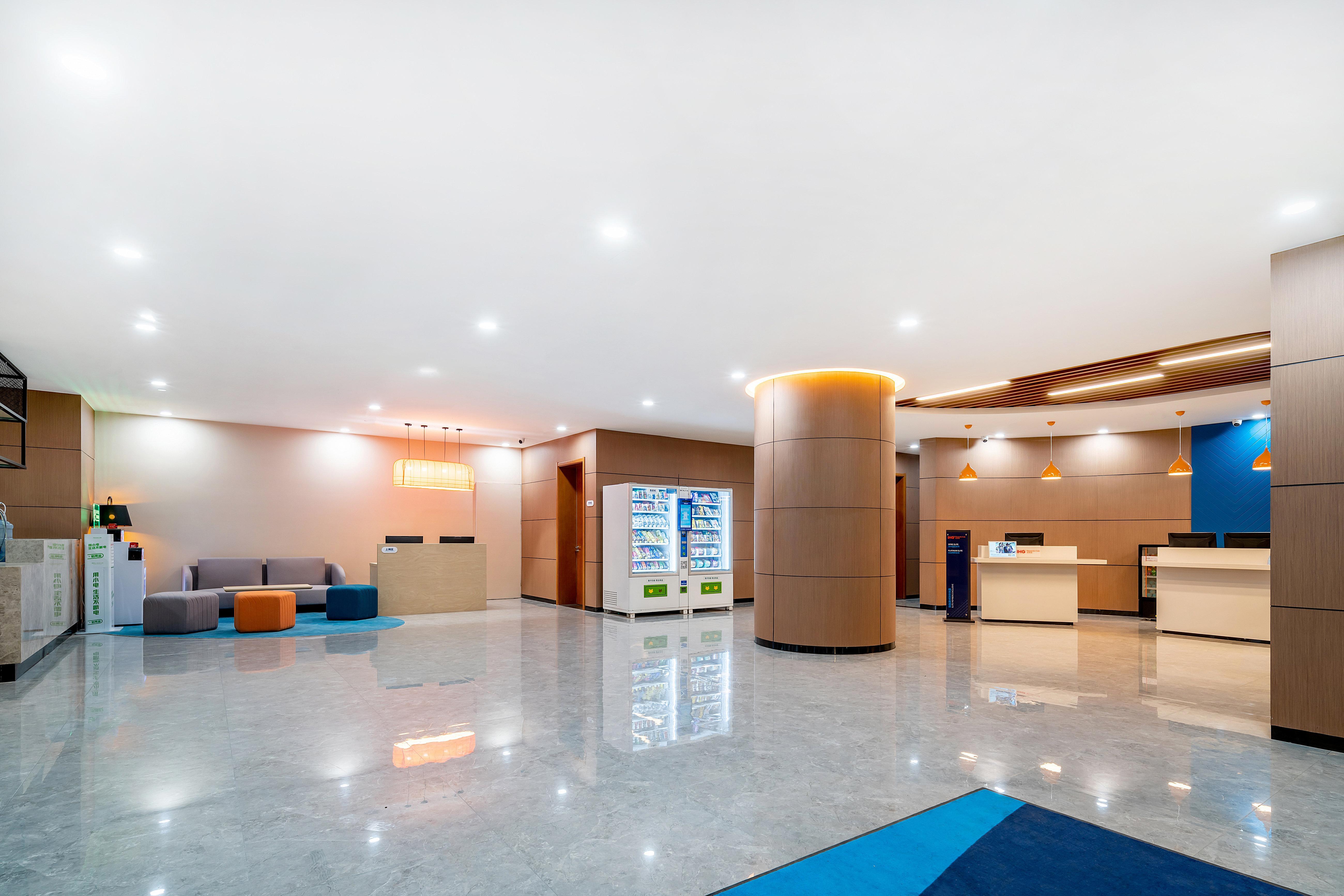Holiday Inn Express Jinan Jingshi Road, An Ihg Hotel Eksteriør bilde